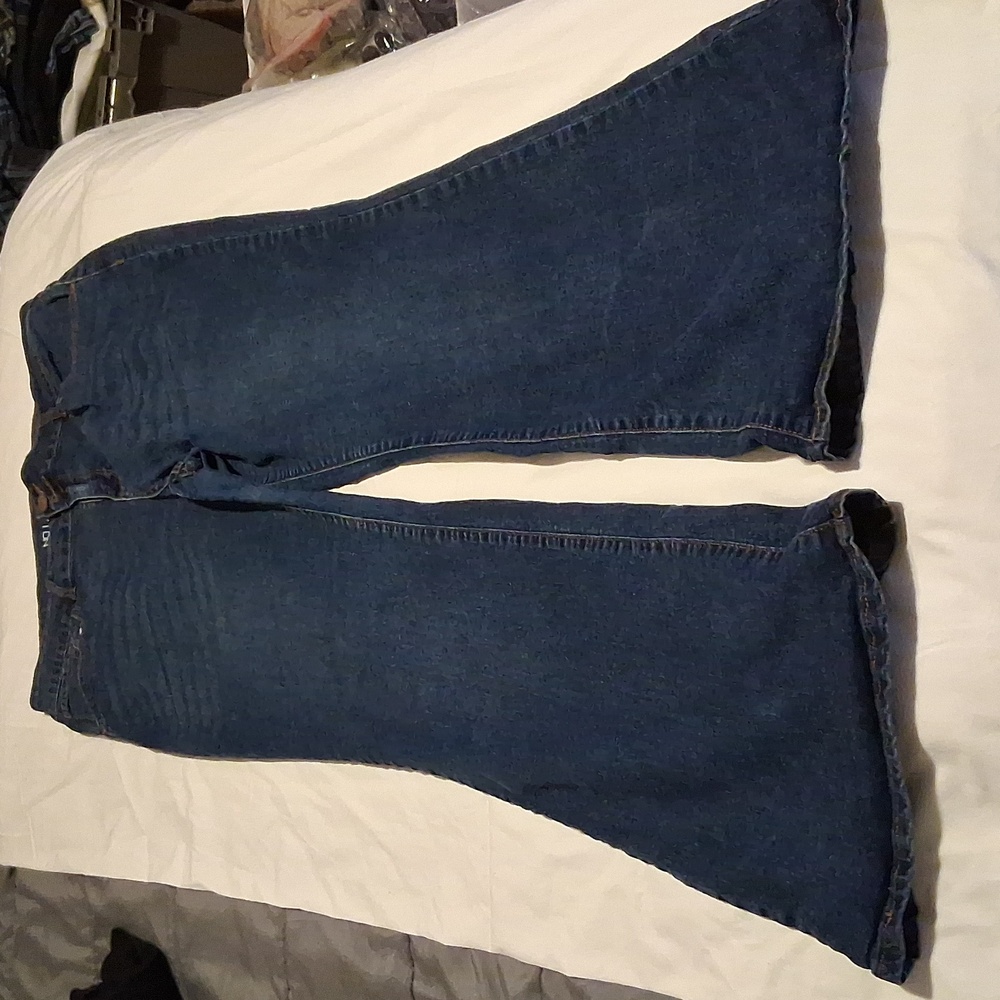 No Boundaries Size 19 Jeans